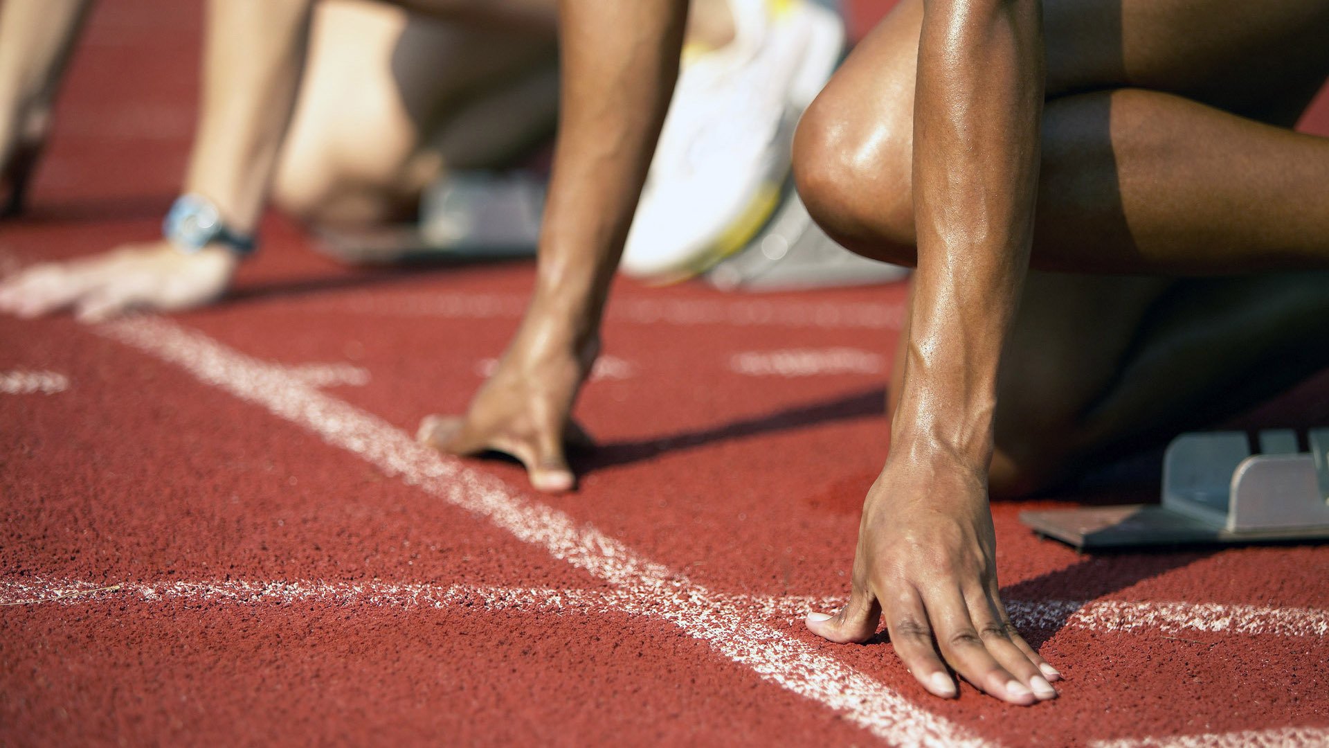 老年人瑜伽课程开设，关注老年人健康，老年人练瑜伽视频